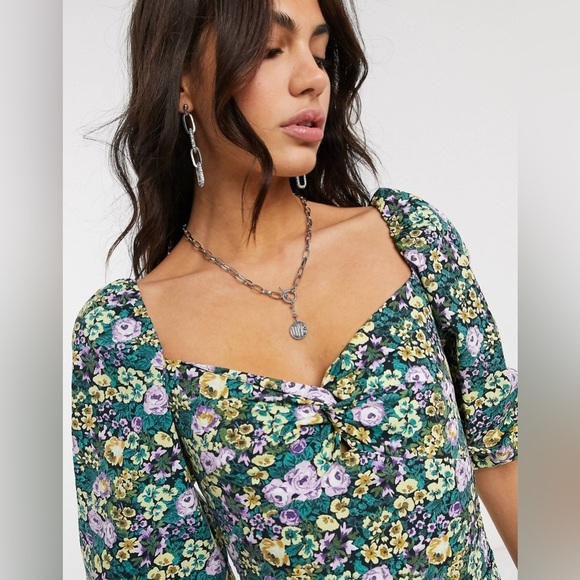 Floral Ruched Mini Dress - Picture 4 of 9